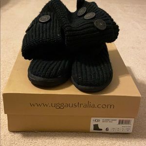 EUC UGG Classic Cardy Boot
